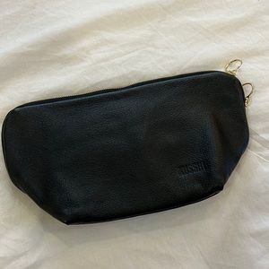 Kusshi Leather Vacationer Makeup Bag